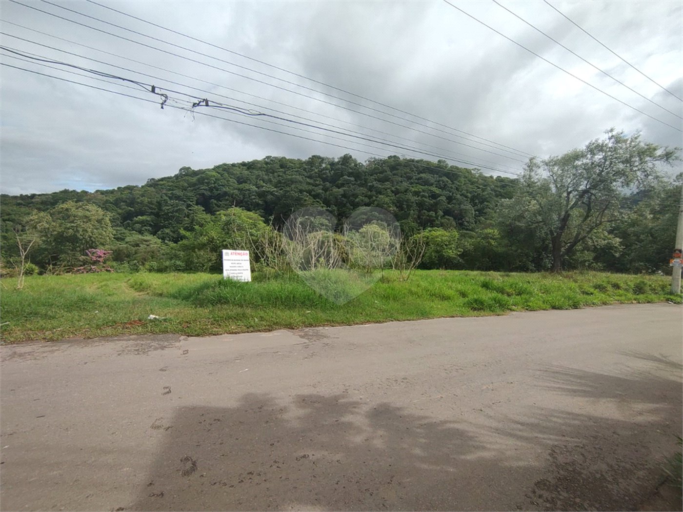 Terreno à venda no Centro, Bom Jesus dos Perdões, SP