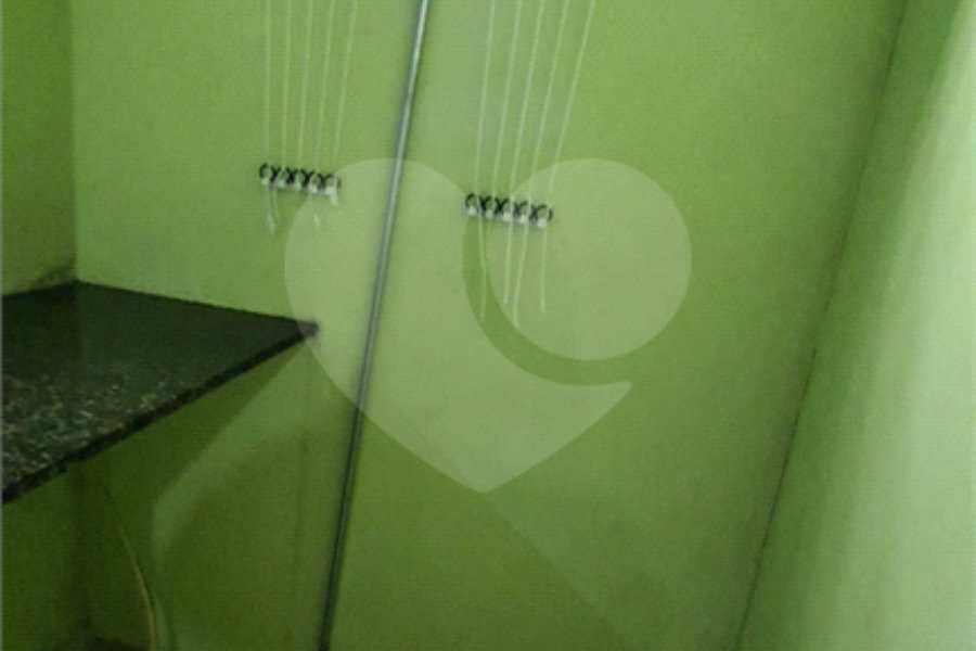 Casa à venda com 3 quartos, sendo 1 suíte, no condomínio Alvorada Parque Vitória, São Paulo - SP