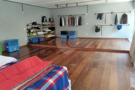 Casa à venda com 2 quartos, sendo 3 suítes,  no condomínio Aruã, Mogi das Cruzes - SP