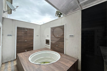 Casa à venda com 3 quartos, sendo 2 suítes, no condomínio Notting Hill - Campo Grande, Rio de Janeiro - RJ