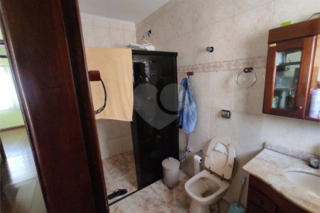 Casa à venda com 4 quartos, sendo 1 suíte, em Vila Galvão, Guarulhos, SP