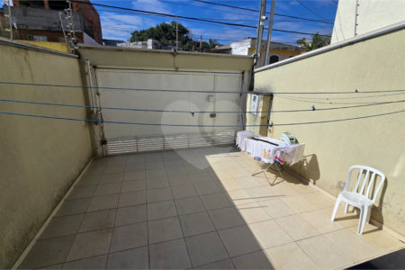 Sobrado à venda com 3 quartos, sendo 1 suíte, em Parque São Luís, São Paulo, SP