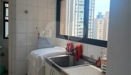 Apartamento à venda com 3 suítes em Vila Suzana, São Paulo, SP
