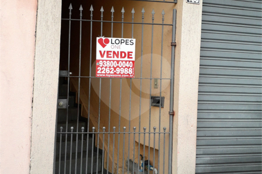 Casa à venda com 3 quartos, sendo 1 suíte, no condomínio Luís de Oliveira Bulhões, São Paulo - SP