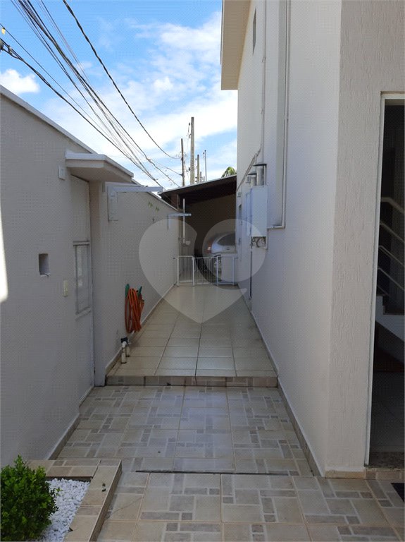 Sobrado à venda com 3 quartos, sendo 1 suíte, em Vila Suissa, Mogi das Cruzes, SP
