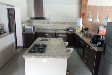 Casa à venda com 3 suítes no condomínio Haras São Luiz, Salto - SP