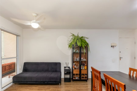 Apartamento à venda com 2 quartos, sendo 1 suíte,  em Jardim Caboré, São Paulo, SP