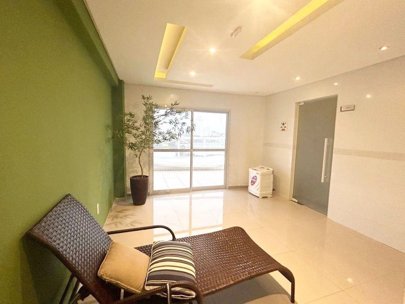 Apartamento Residencial à venda, Vila Guilhermina, Praia Grande - AP1255.