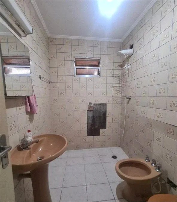 Casa à venda com 4 quartos, sendo 1 suíte, em Jardim Trussardi, São Paulo, SP