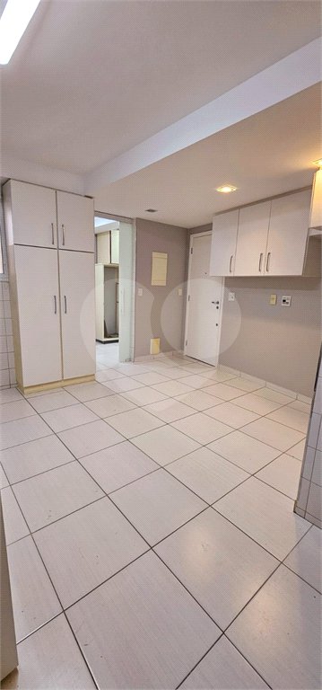 Cobertura à venda com 4 quartos, sendo 3 suítes,  em Cidade São Francisco, São Paulo, SP