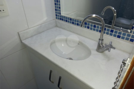 Sobrado à venda com 4 quartos, sendo 2 suítes, em Vila Hamburguesa, São Paulo, SP