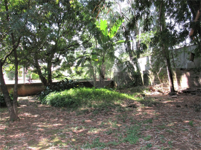 Terreno à venda com 1 quarto, sendo 3 suítes,  em Granja Julieta, São Paulo, SP