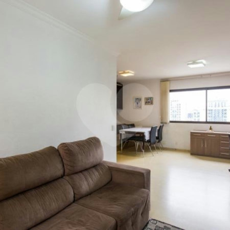 Apartamento à venda com 2 quartos, sendo 1 suíte, em Moema, São Paulo, SP