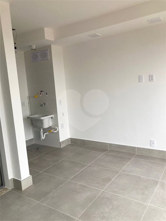 Apartamento à venda com 2 quartos, sendo 1 suíte,  em Vila Dom Pedro I, São Paulo, SP