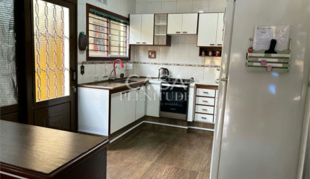 Casa à venda com 3 quartos, sendo 1 suíte, em Éden, Sorocaba, SP