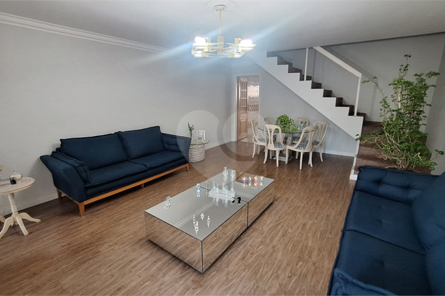 Casa à venda com 4 quartos, sendo 1 suíte,  em Vila Guilherme, São Paulo, SP
