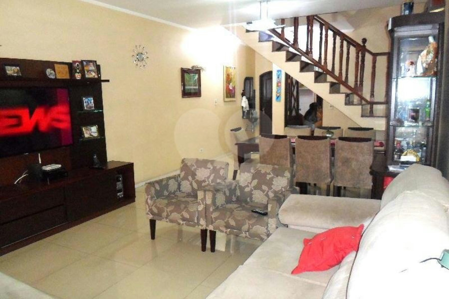 Sobrado à venda com 3 suítes em Vila Galvão, Guarulhos, SP