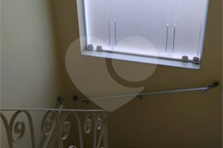 Sobrado à venda com 3 quartos, sendo 1 suíte, em Parada Inglesa, São Paulo, SP