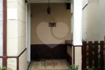 Sobrado à venda com 3 quartos em Ipiranga, São Paulo, SP