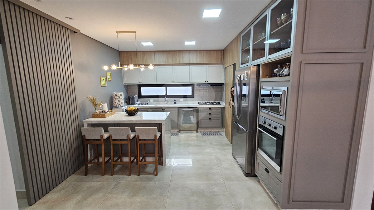 Casa à venda com 4 suítes no condomínio Residencial Helvetia Park, Indaiatuba - SP