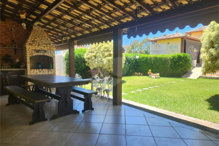 Casa à venda com 3 quartos, sendo 1 suíte, em Rasa, Armação dos Búzios, RJ