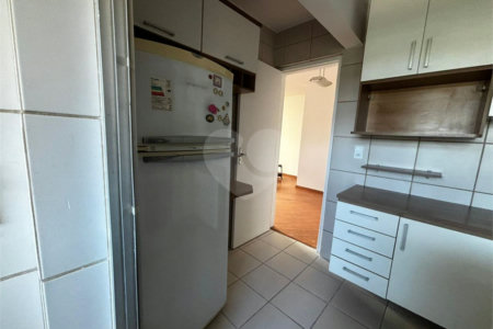 Apartamento à venda com 3 quartos em Caxingui, São Paulo, SP