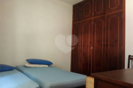 Chácara à venda com 3 quartos, sendo 2 suítes,  no Centro (canguera), São Roque, SP