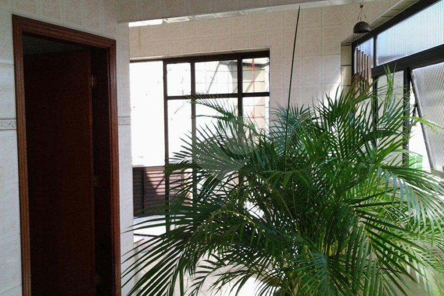 Apartamento à venda com 3 quartos, sendo 2 suítes, em Vila Tupi, Praia Grande, SP