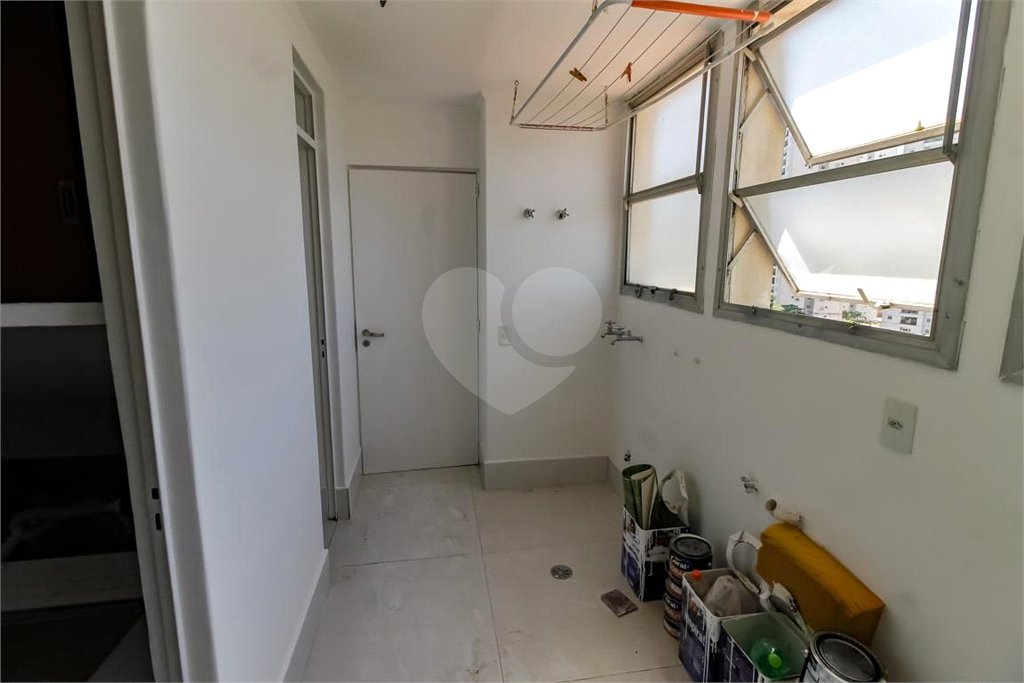 Apartamento à venda com 3 quartos, sendo 2 suítes, em Vila Andrade, São Paulo, SP