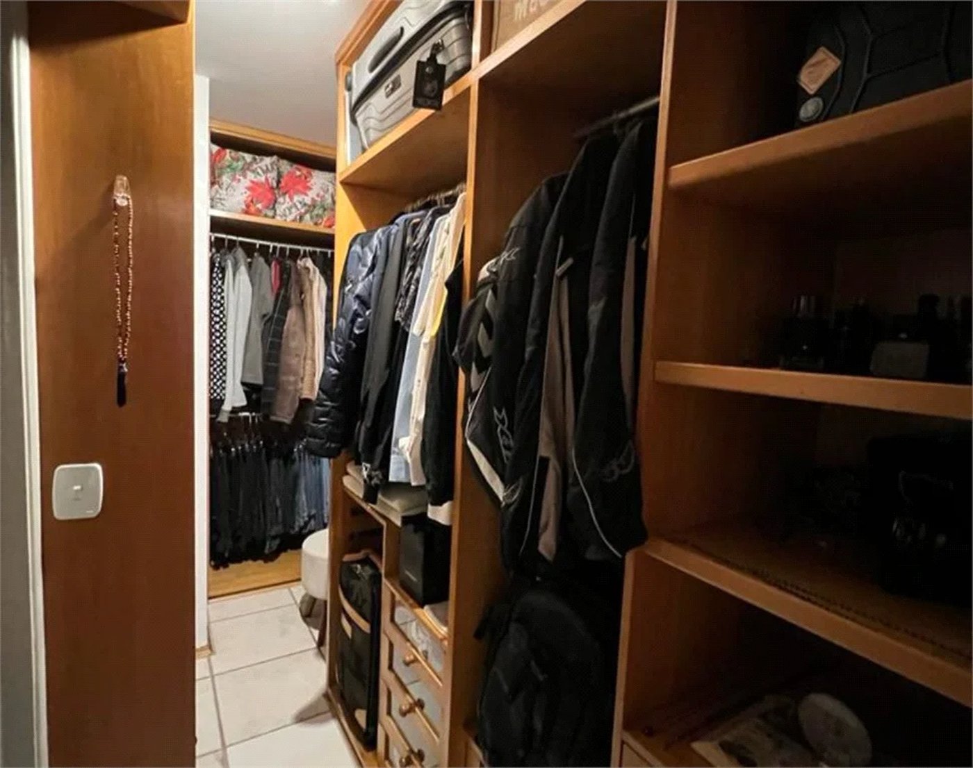 Apartamento à venda com 3 quartos, sendo 1 suíte,  em Vila Andrade, São Paulo, SP