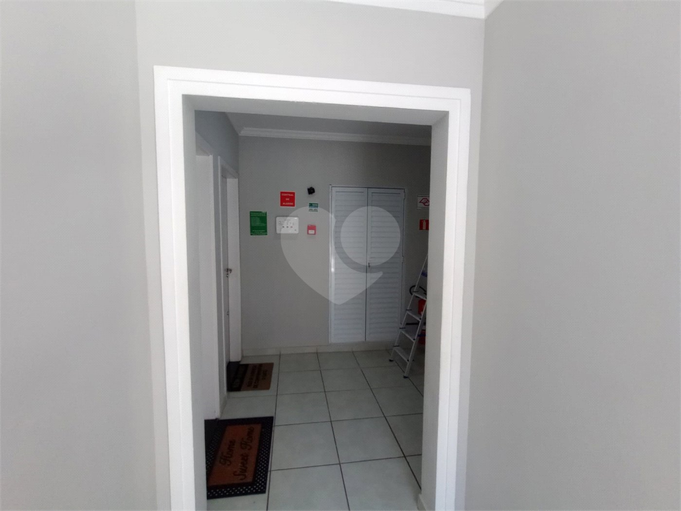 Apartamento à venda com 2 quartos em Vila Asem, Itapetininga, SP