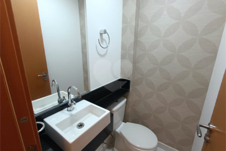 Apartamento à venda com 3 quartos, sendo 1 suíte, no Centro, São Roque, SP