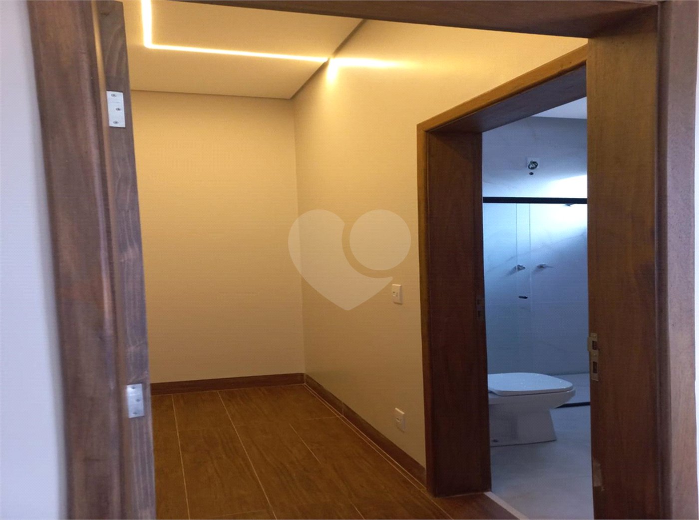 Condomínio à venda com 3 suítes em Jardim Cybelli, Ribeirão Preto, SP