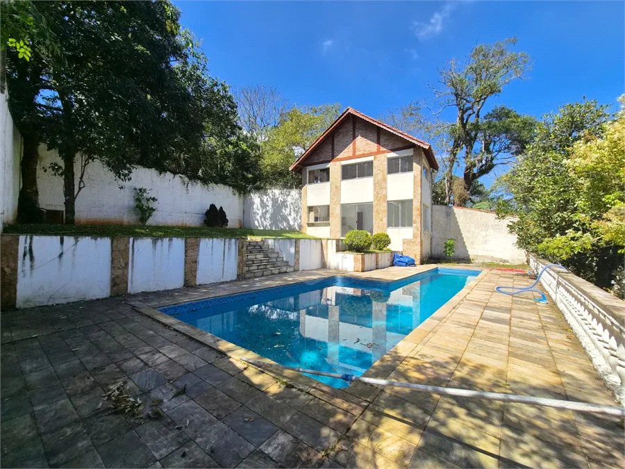 Casa à venda ou para alugar com 4 suítes no condomínio Parque Imperial da Cantareira, Mairiporã - SP