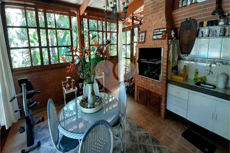 Casa Térrea à venda com 5 quartos, sendo 4 suítes, em Serra da Cantareira, Mairiporã, SP