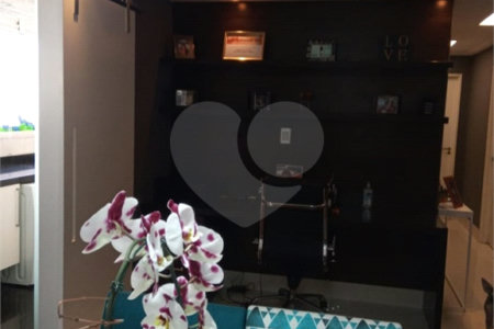 Apartamento à venda com 3 suítes em Vila Suzana, São Paulo, SP