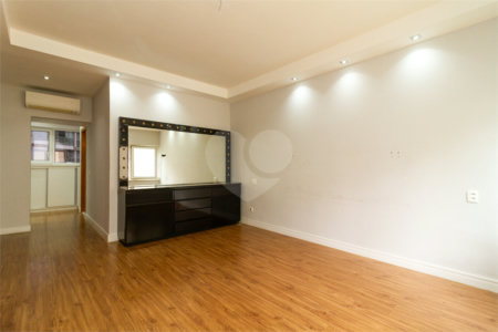 Apartamento à venda com 3 quartos, sendo 1 suíte, em Jardim Paulista, São Paulo, SP