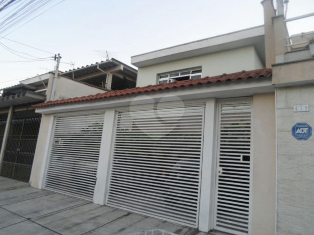 Sobrado à venda com 3 quartos, sendo 1 suíte,  em Tremembé, São Paulo, SP