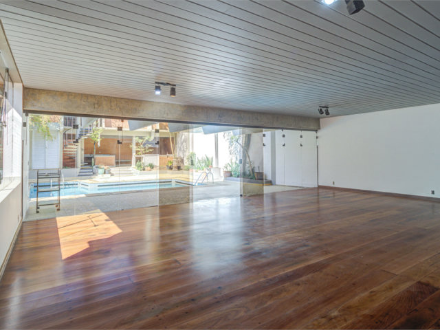 Casa à venda com 5 quartos, sendo 3 suítes,  em Alto da Boa Vista, São Paulo, SP
