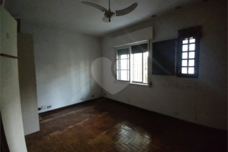 Sobrado à venda com 5 quartos, sendo 3 suítes, em Cidade Monções, São Paulo, SP