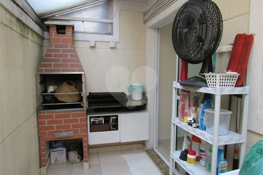 Casa à venda com 2 suítes no condomínio Real Residencial Julia, São Paulo - SP