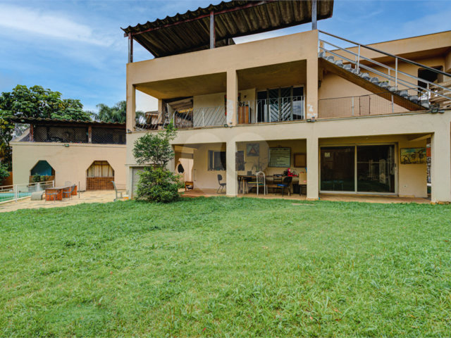 Sobrado à venda com 3 quartos, sendo 1 suíte,  em Chácara Monte Alegre, São Paulo, SP