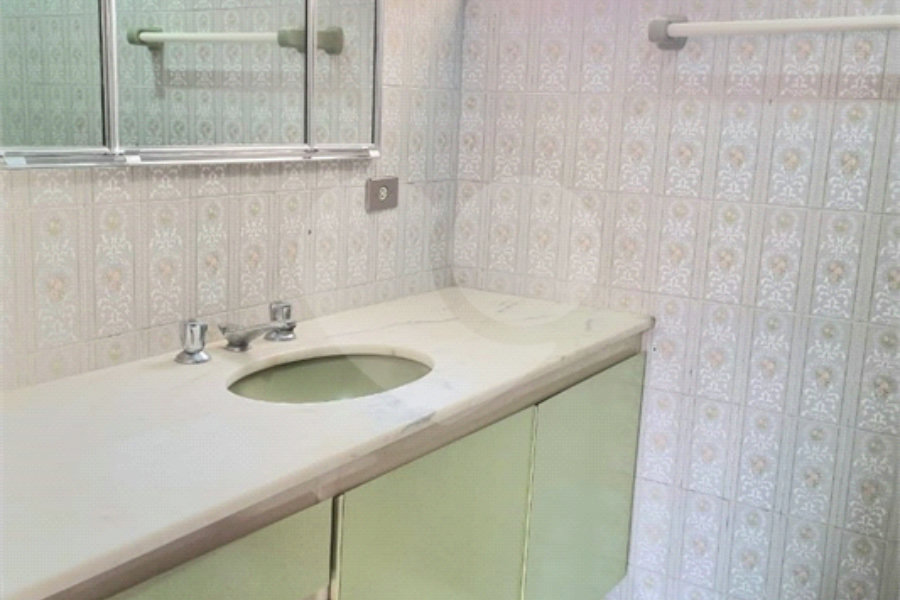Casa à venda com 3 quartos, sendo 1 suíte, em Santana, São Paulo, SP