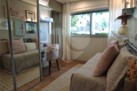 Apartamento à venda com 3 quartos, sendo 1 suíte, em Pinheiros, São Paulo, SP