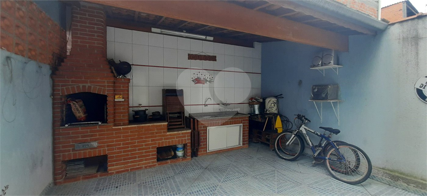 Sobrado à venda com 4 quartos, sendo 1 suíte,  em Tremembé, São Paulo, SP