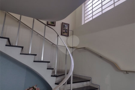 Sobrado à venda com 6 quartos, sendo 1 suíte, em Vila Medeiros, São Paulo, SP