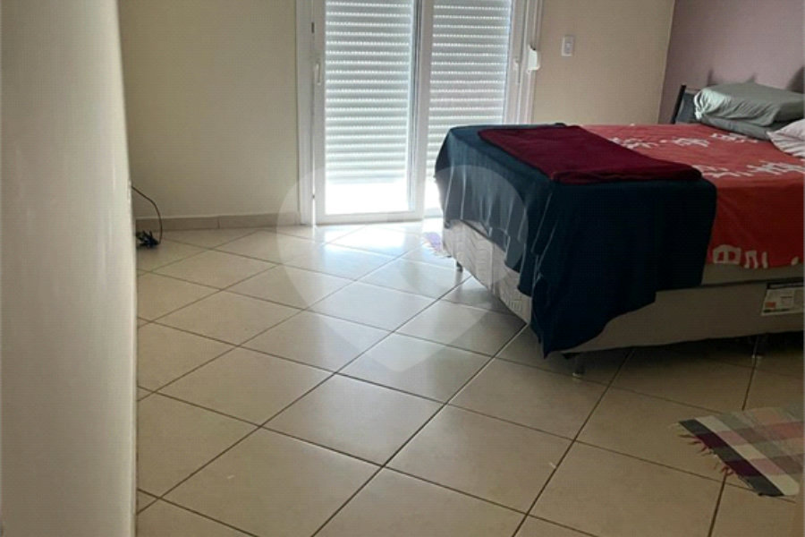 Casa à venda com 4 quartos, sendo 1 suíte, no condomínio Estancia da Serra / Residencial Nova Mairipora, Mairiporã - SP