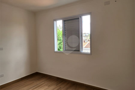 Sobrado à venda com 3 quartos, sendo 1 suíte,  em Vila Nivi, São Paulo, SP