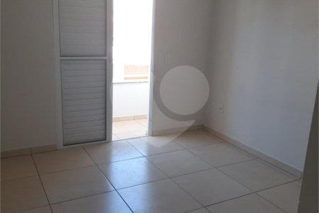 Sobrado à venda com 2 suítes em Jardim Nely, Indaiatuba, SP