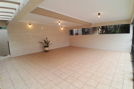 Casa Térrea à venda com 4 quartos, sendo 1 suíte, em Parque Continental, São Paulo, SP